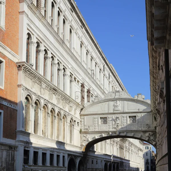 Venecia Italia Abril 2019 Puente Los Suspiros Ponte Dei Sospiri — Foto de Stock