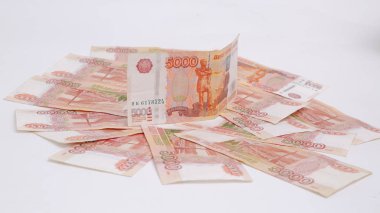Studio resim 5000 ruble (nakit para, Rusya Federasyonu)
