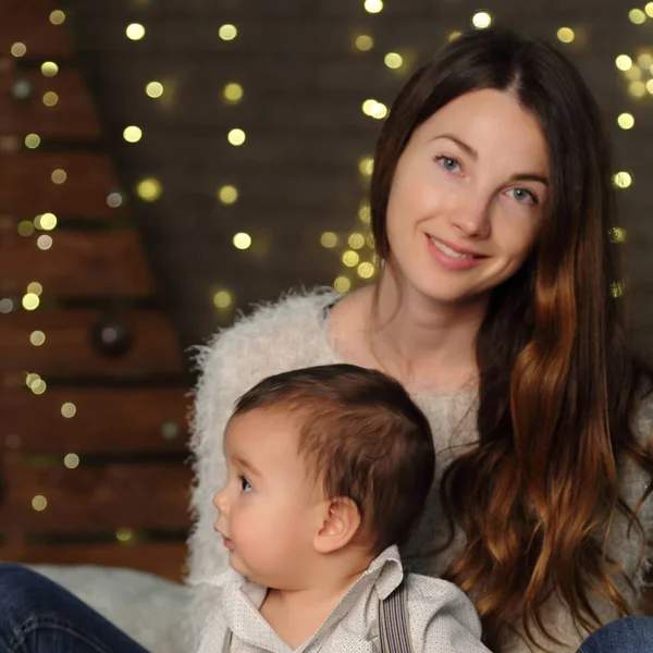 Mãe Bebê Nas Férias Natal — Fotografia de Stock