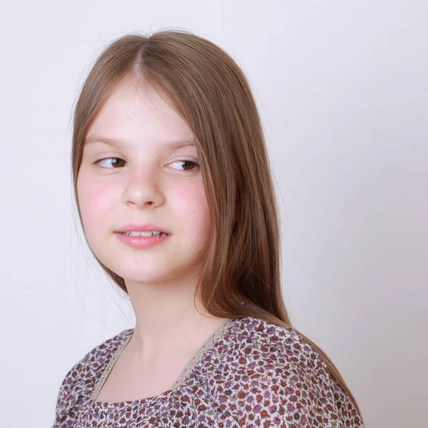 Dospívající Dívka Studiový Portrét — Stock fotografie