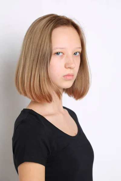 Biały Nastolatek Dziewczyna Studio Portret — Zdjęcie stockowe