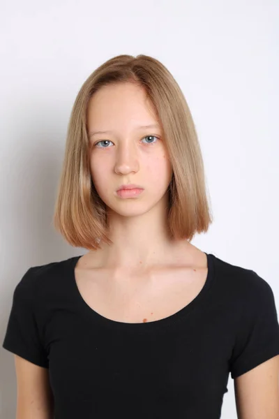 Caucasian Teen Girl Studio Portrait — Stock Photo, Image