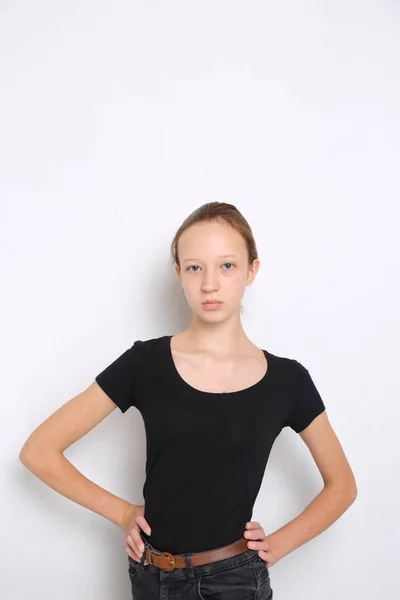 Kavkazský Dospívající Dívka Studio Portrét — Stock fotografie