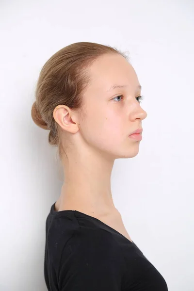 Caucasian Teen Girl Studio Portrait — Stock Photo, Image