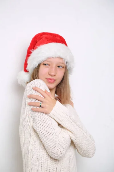 Kerstman Hoed Tiener Meisje Kerstmis Thema — Stockfoto