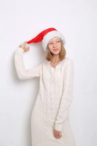 Santa Klobouk Dospívající Dívka Vánoční Téma — Stock fotografie