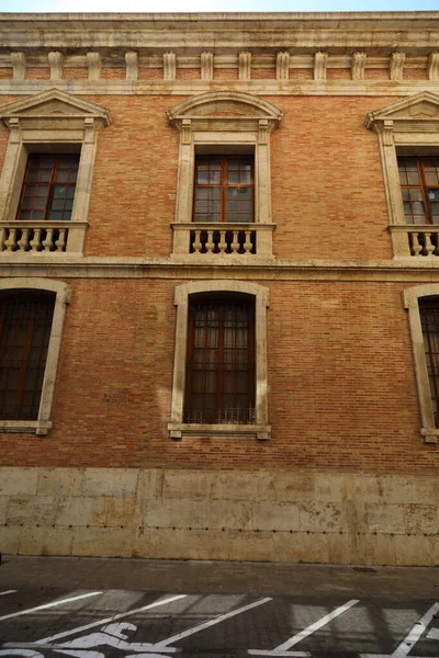 Όμορφα Παλιά Κτίρια Στη Βαλένθια Ισπανία Ενδιαφέρουσες Λεπτομέρειες Αρχιτεκτονικής Σιέστα — Φωτογραφία Αρχείου