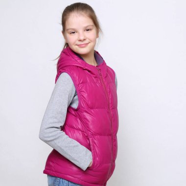 Beautirul studio Avrupa beyaz genç kız portresi