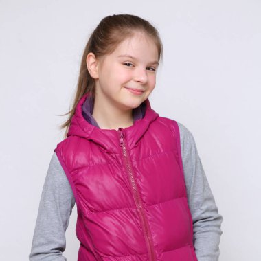 Beautirul studio Avrupa beyaz genç kız portresi