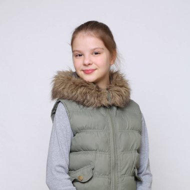 Beautirul studio Avrupa beyaz genç kız portresi