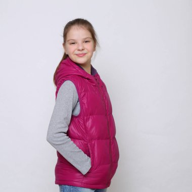 Beautirul studio Avrupa beyaz genç kız portresi