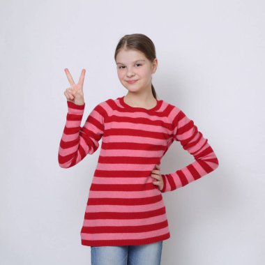 Beautirul studio Avrupa beyaz genç kız portresi