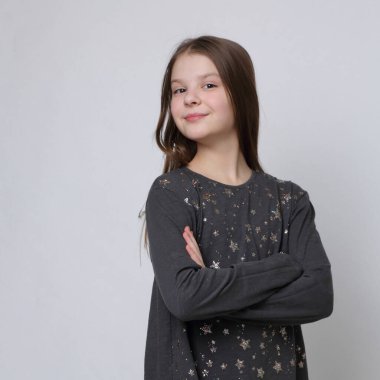 Beautirul studio Avrupa beyaz genç kız portresi