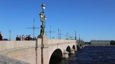 Neva Nehri üzerindeki Köprü, Saint Petersburg, Rusya.