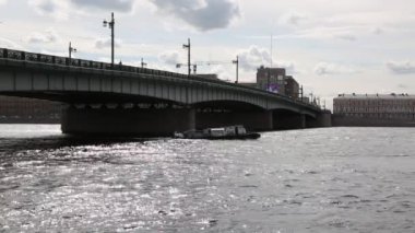 Saint Petersburg, Rusya 'daki Blagoveshchensky Köprüsü manzarası