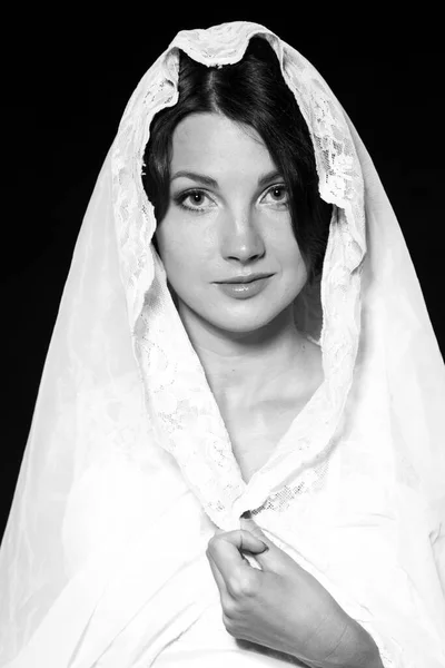 Siyah Beyaz Bir Gelin Portresi Eski Moda Bir Gelinlik Içinde — Stok fotoğraf