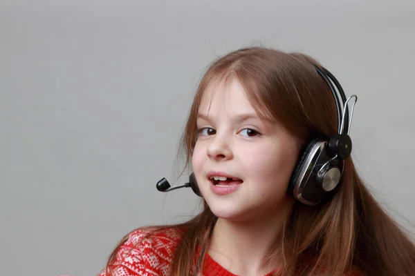 Lovely Caucasian Little Girl Headphone Microphone — Stock Photo, Image