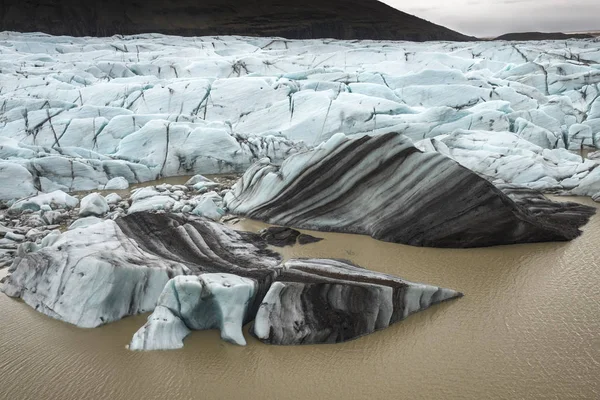 Bir buzul erime içinde Güney İzlanda