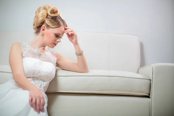 Hinreißende Braut Ihrem Hochzeitstag Nicht Begeistert Von Ihrem Großen Tag — Stockfoto