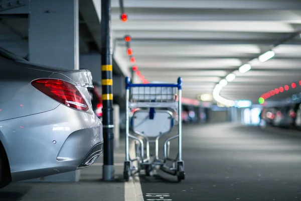 Estacionamento Subterrâneo Garagem Dof Raso Cor Tonificada Imagem — Fotografia de Stock