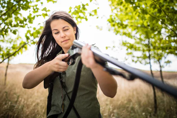 Temporada Caza Otoño Caza Deportes Aire Libre Mujer Cazadora Bosque — Foto de Stock