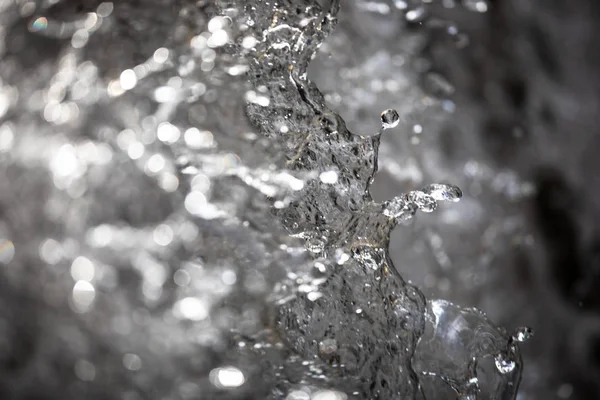 River water flowing with light reflecting of its surface — Stock Photo, Image