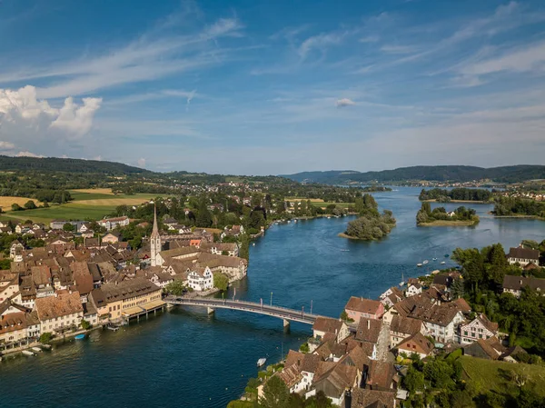 Shaffhausen yakınlarındaki Stein-Am-Rhein ortaçağ kentinin havadan görünümü — Stok fotoğraf