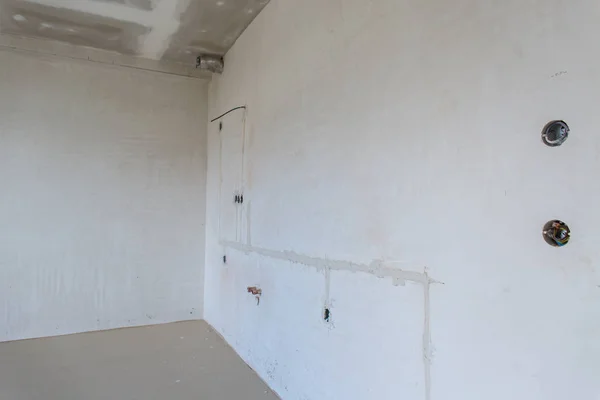 Interiör tom lägenhet rum n en ny byggnad renovering — Stockfoto