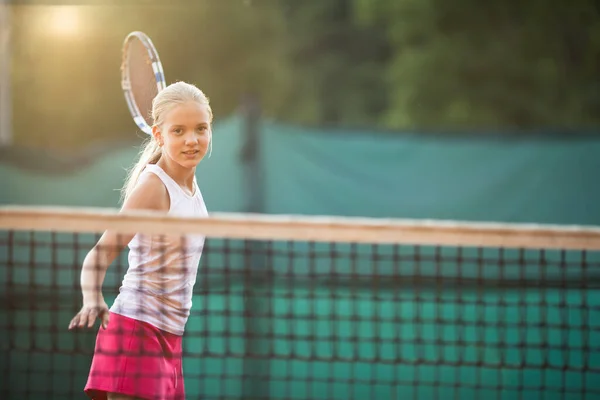 Genç Bayan Bir Tenis Oyuncusunun Portresi — Stok fotoğraf