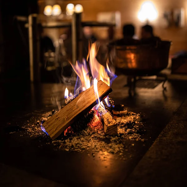 Foyer Ouvert Dans Restaurant Confortable — Photo