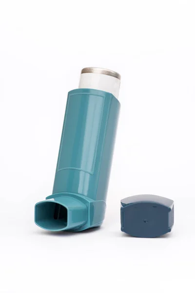 Bärbar Astma Inhalator Isolerad Vit Bakgrund — Stockfoto