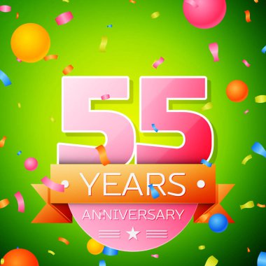 Gerçekçi elli beş yıl yıldönümü kutlama tasarım. Pembe numaraları ve altın şerit, yeşil zemin üzerine konfeti. Doğum günü partin için renkli vektör şablon öğeleri