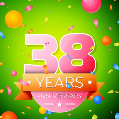 Gerçekçi otuz sekiz yıl yıldönümü kutlama tasarım. Pembe numaraları ve altın şerit, yeşil zemin üzerine konfeti. Doğum günü partin için renkli vektör şablon öğeleri