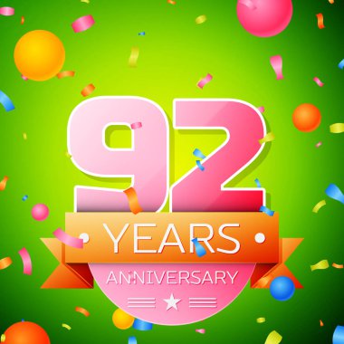 Gerçekçi doksan iki yıl yıldönümü kutlama tasarım. Pembe numaraları ve altın şerit, yeşil zemin üzerine konfeti. Doğum günü partin için renkli vektör şablon öğeleri