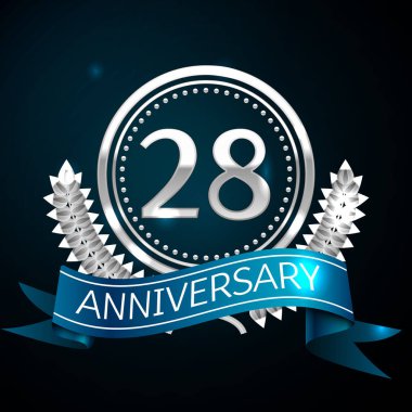 Gerçekçi yirmi sekiz yıl yıldönümü kutlama tasarımı ile gümüş yüzük ve Laurel Wreath, mavi şerit mavi arka plan üzerinde. Renkli vektör şablon öğeleri Doğum günü kutlamak için parti