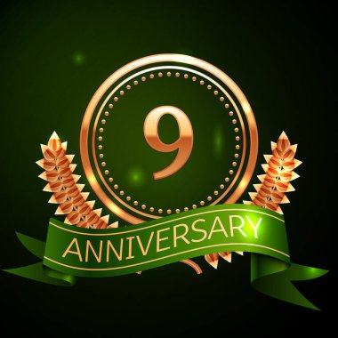 Gerçekçi dokuz yıl yıldönümü kutlama altın yüzük ve tasarım Laurel Wreath, yeşil zemin üzerine yeşil şerit. Renkli vektör şablon öğeleri Doğum günü kutlamak için parti
