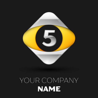 Gerçekçi gümüş beş numara logo sembol siyah arka plan üzerinde renkli gümüş-sarı kare şeklinde. Tasarımınız için vektör şablonu