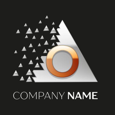 Gerçekçi altın harf O logo sembol siyah arka plan üzerine parçalanmış bloklarla gümüş renkli piksel üçgen şeklinde. Tasarımınız için vektör şablonu