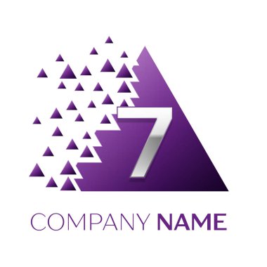 Gerçekçi yedi numara gümüş logosu simgesi beyaz arka plan üzerinde paramparça bloklarla mor renkli piksel üçgen şeklinde. Tasarımınız için vektör şablonu