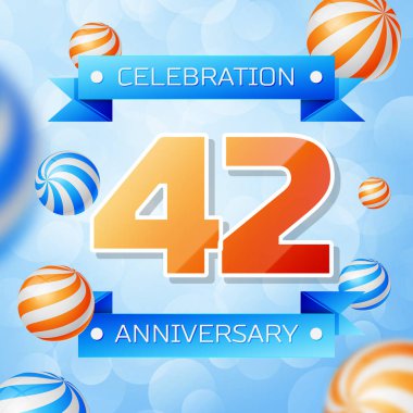 Gerçekçi kırk iki yıl yıldönümü kutlamaları tasarım afiş. Altın numaraları ve mavi kurdele, mavi zemin üzerine balonlar. Doğum günü partin için renkli vektör şablon öğeleri