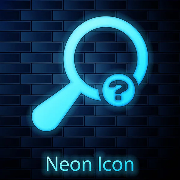 Neon incandescente Icona di ricerca sconosciuta isolata su sfondo muro di mattoni. Lente d'ingrandimento e punto interrogativo. Illustrazione vettoriale — Vettoriale Stock