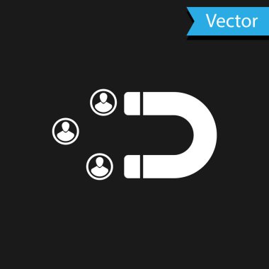 Beyaz Müşteri siyah arkaplanda izole edilmiş ikonu çekiyor. Müşteri alımı, destek ve hizmet. Müşteriler mıknatısla çekiyor. Vektör İllüstrasyonu