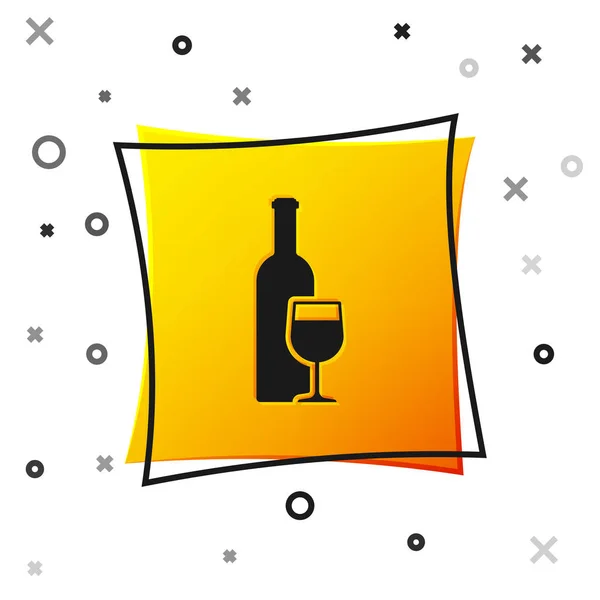 Пляшка чорного вина з винним склом ізольована на білому тлі. Жовта квадратна кнопка. Векторна ілюстрація — стоковий вектор