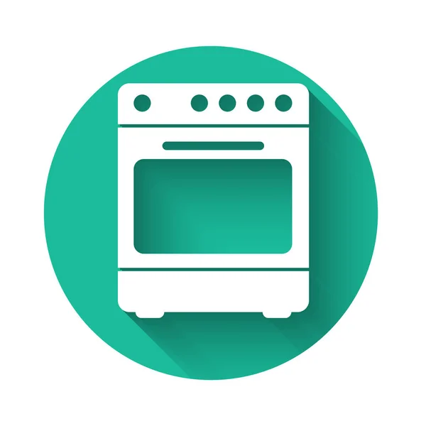 白いオーブンアイコンは長い影で隔離されています。ガスオーブンのサインを保存します。緑色の丸ボタン。ベクターイラスト — ストックベクタ