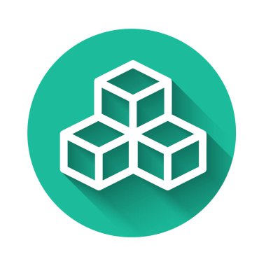 Uzun gölgeli beyaz Isome küp simgesi. Geometrik küp katı simge. 3D kare işareti. Kutu sembolü. Yeşil daire düğmesi. Vektör İllüstrasyonu