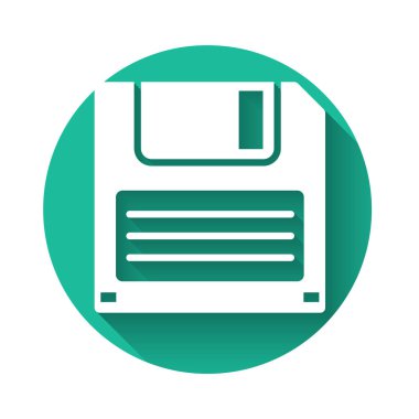 Bilgisayar veri depolama simgesi için uzun gölgeli beyaz disket. Disket işareti. Yeşil daire düğmesi. Vektör İllüstrasyonu