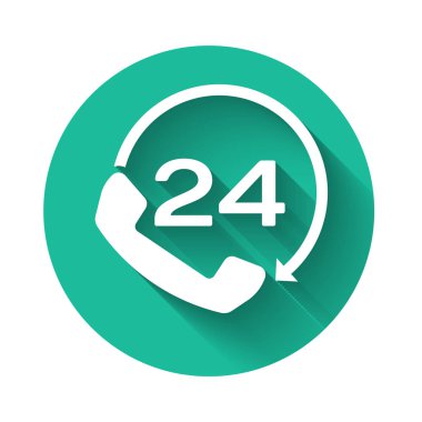 Beyaz Telefon 24 saat boyunca izole edilmiş uzun gölgeli ikon. Tüm gün müşteri destek merkezi. Tam zamanlı çağrı servisi. Yeşil daire düğmesi. Vektör İllüstrasyonu