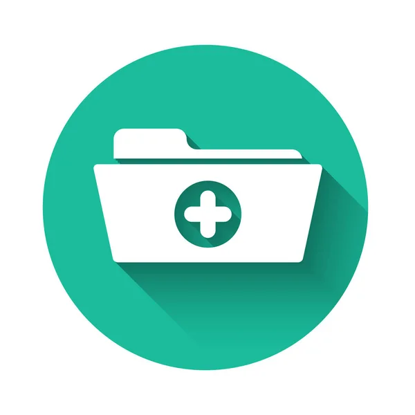Λευκό φάκελο Ιατρικής Υγείας για το εικονίδιο υγειονομικής περίθαλψης απομονώνονται με μεγάλη σκιά. Εικονίδιο φακέλου ασθενούς. Ιατρικό ιστορικό σύμβολο. Πράσινο κουμπί κύκλου. Εικονογράφηση διανύσματος — Διανυσματικό Αρχείο