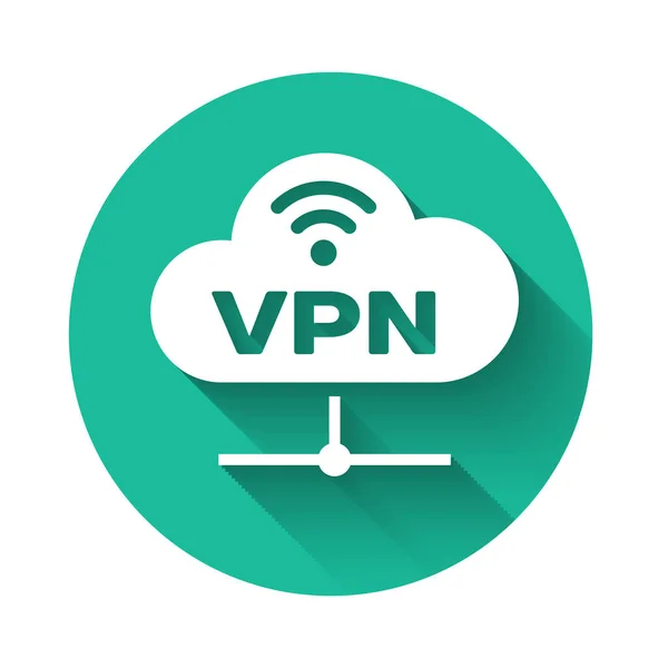 Icono de conexión a la nube de red VPN blanca aislado con sombra larga. Tecnología social. Concepto de computación en nube. Botón círculo verde. Ilustración vectorial — Vector de stock