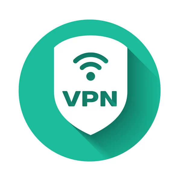 長い影で隔離されたVpnと無線LANインターネットネットワークシンボルアイコンとホワイトシールド。Vpnは安全コンセプトを保護します。緑色の丸ボタン。ベクターイラスト — ストックベクタ